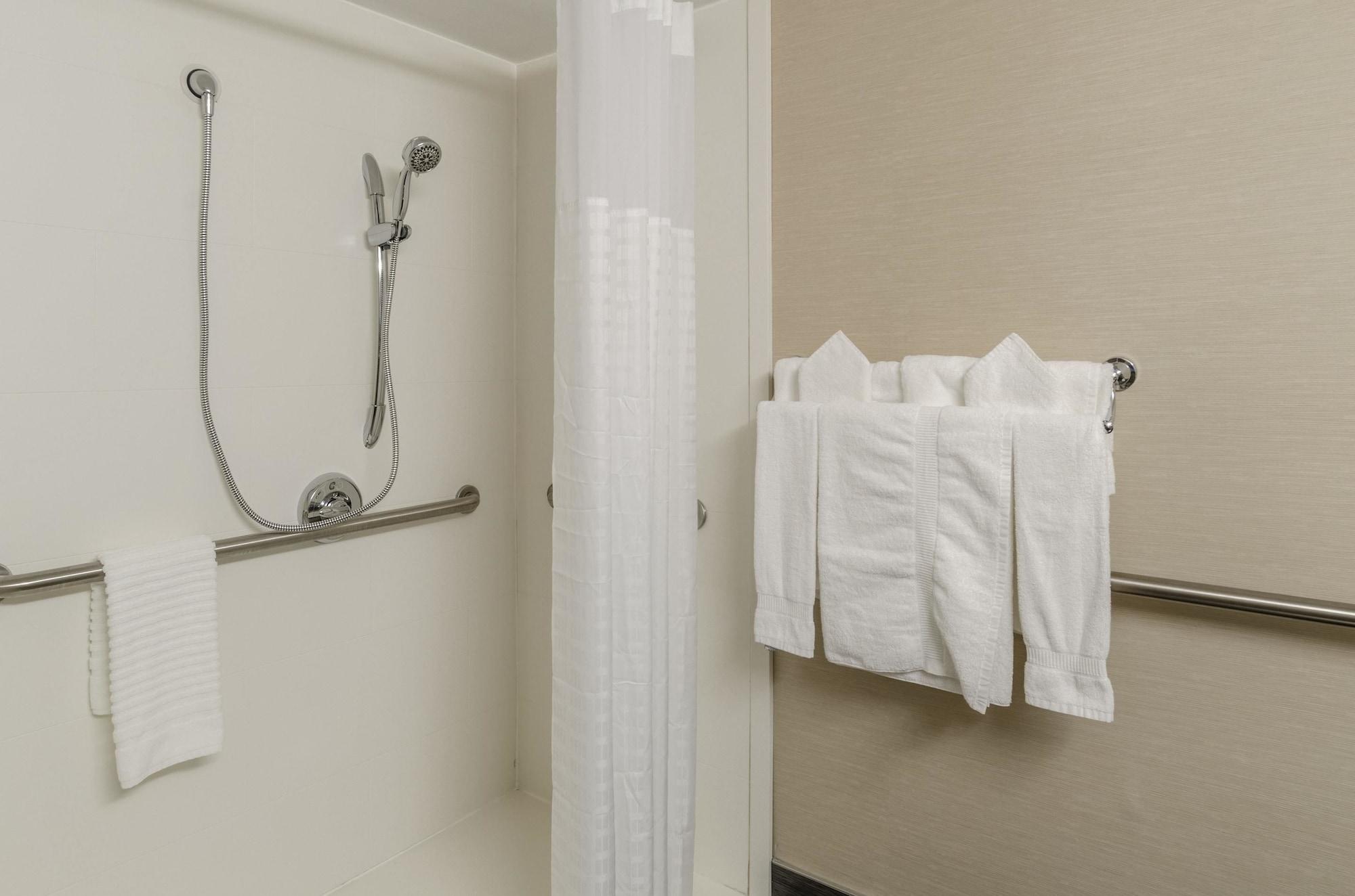 Comfort Inn & Suites West Springfield Exteriör bild