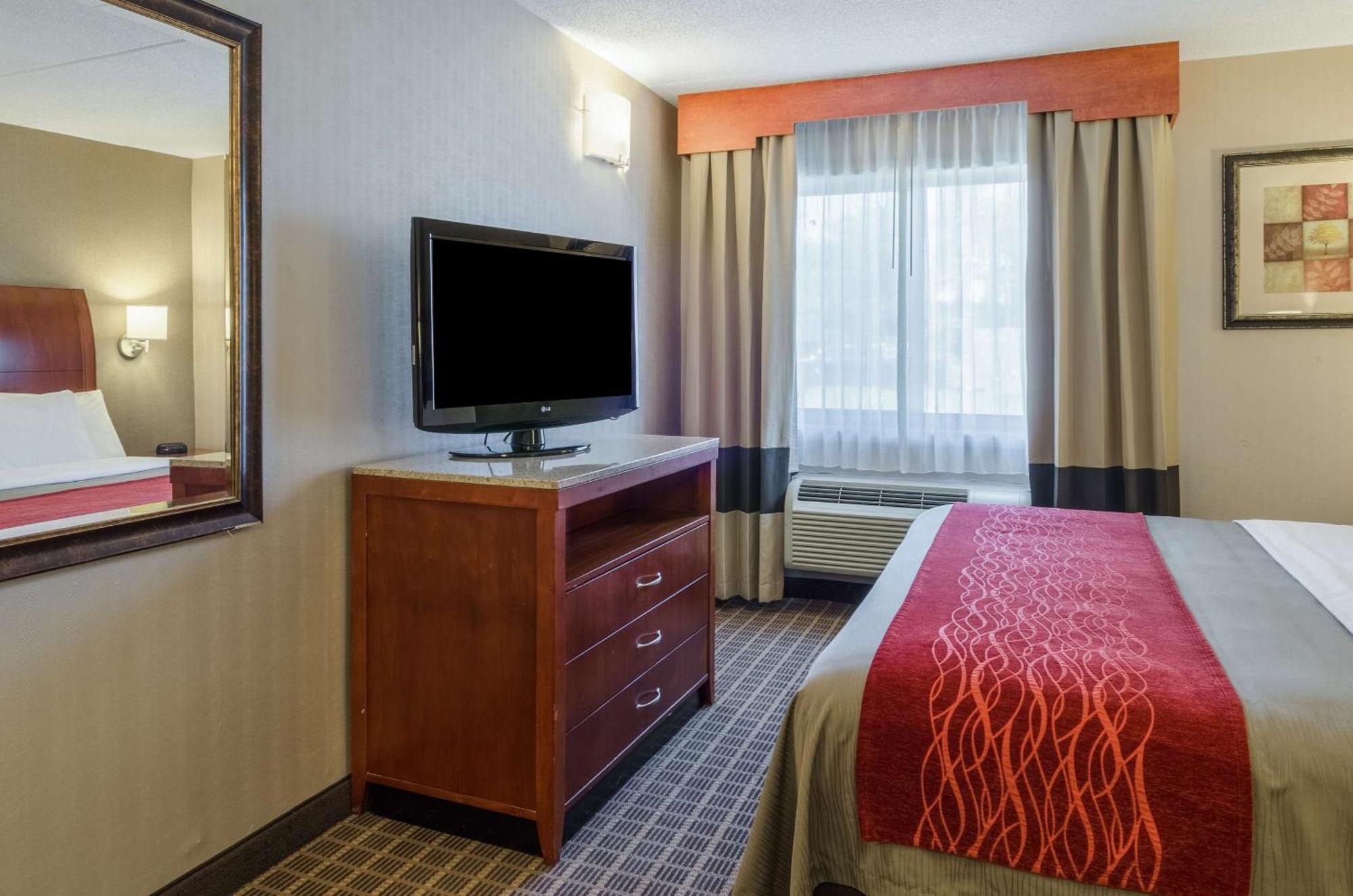 Comfort Inn & Suites West Springfield Exteriör bild