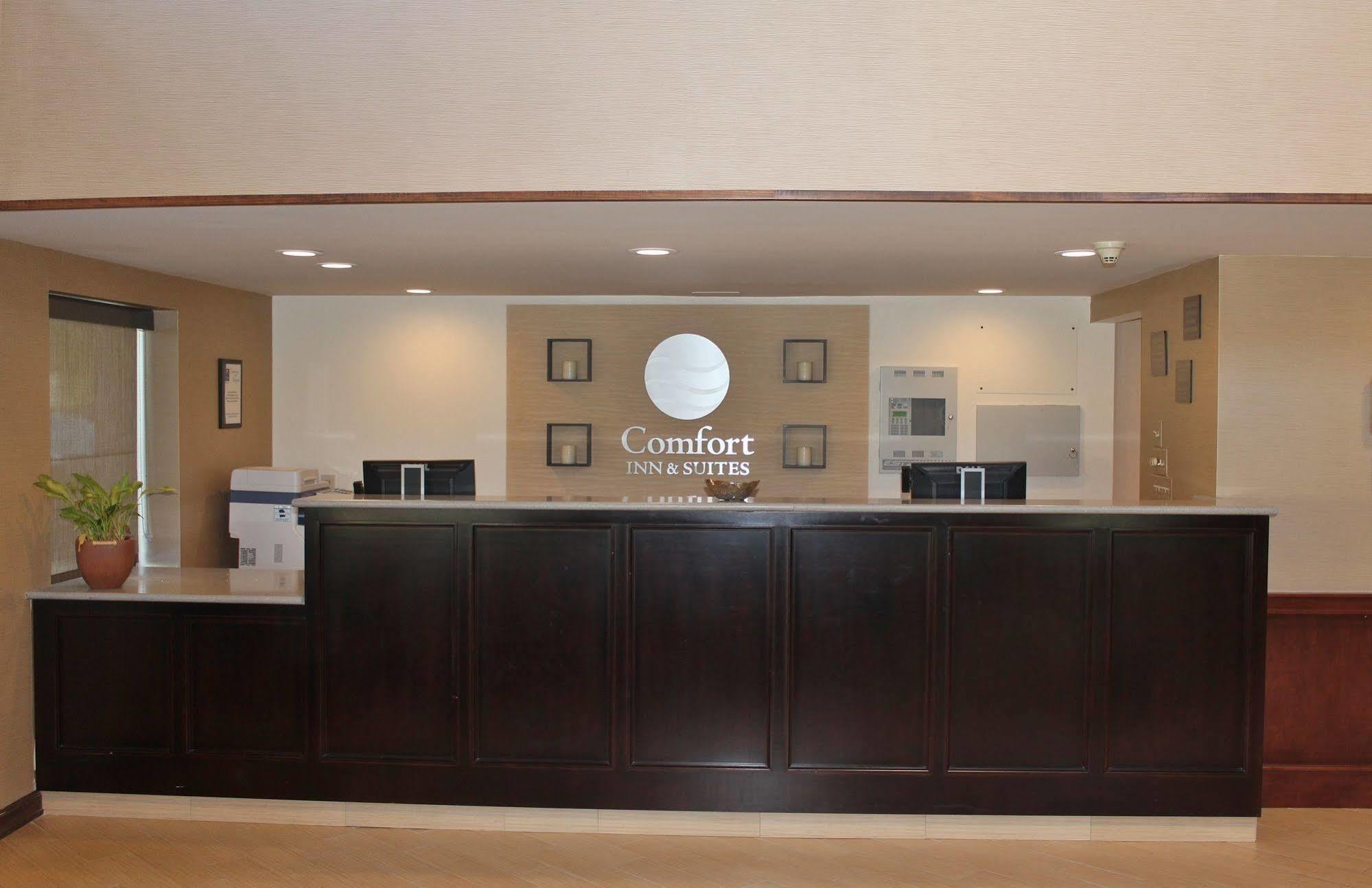 Comfort Inn & Suites West Springfield Exteriör bild